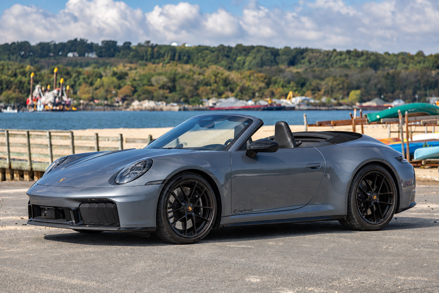 Used 2026 Porsche 911 Carrera GTS RWD image 1