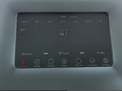 Used 2020 Jeep Cherokee Latitude image 19