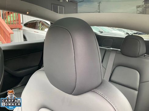 Used 2024 Tesla Model Y 2WD image 16