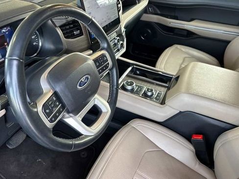 Used 2024 Ford Expedition Max Limited image 4