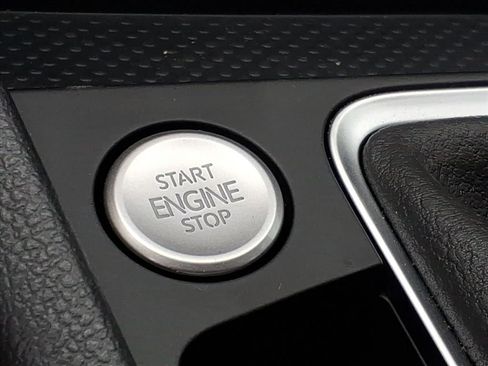 New 2026 Volkswagen Jetta SE FWD image 14