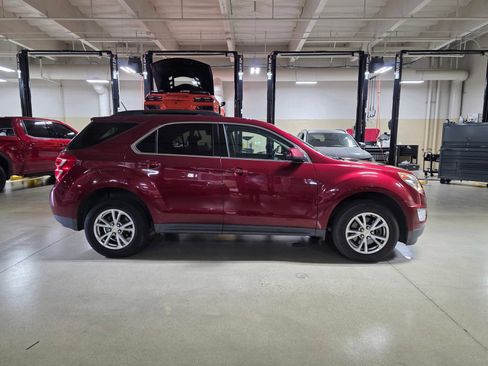 Used 2017 Chevrolet Equinox LT w/ Convenience Package FWD image 8