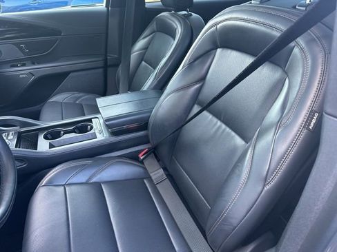 Used 2024 Lincoln Nautilus Premier w/ Equipment Group 102A image 4