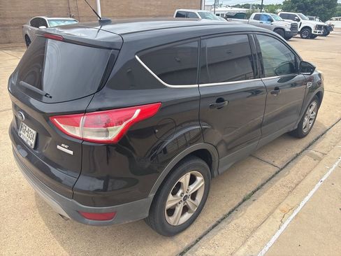 Used 2016 Ford Escape SE FWD image 4