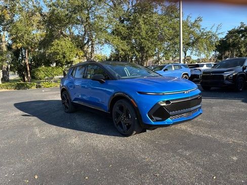 New 2026 Chevrolet Equinox EV RS image 17