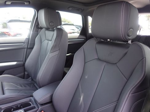 Used 2024 Audi Q3 2.0T Premium Plus w/ Premium Plus Package AWD/4WD image 20