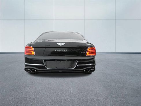 Used 2023 Bentley Flying Spur Plug-In Hybrid image 4