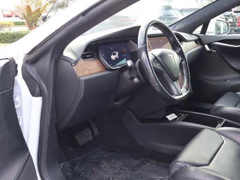 Used 2019 Tesla Model S 100D image 26