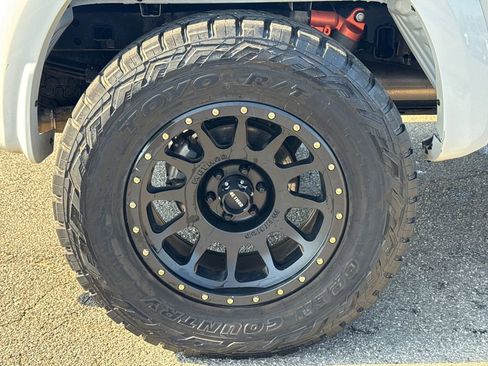 Used 2020 Ford F150 Raptor w/ Equipment Group 802A Luxury AWD/4WD image 17