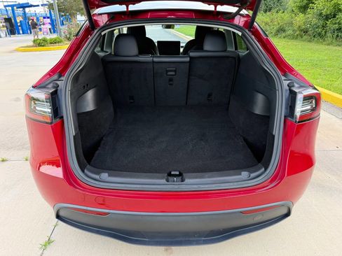 Used 2020 Tesla Model Y Long Range AWD/4WD image 4