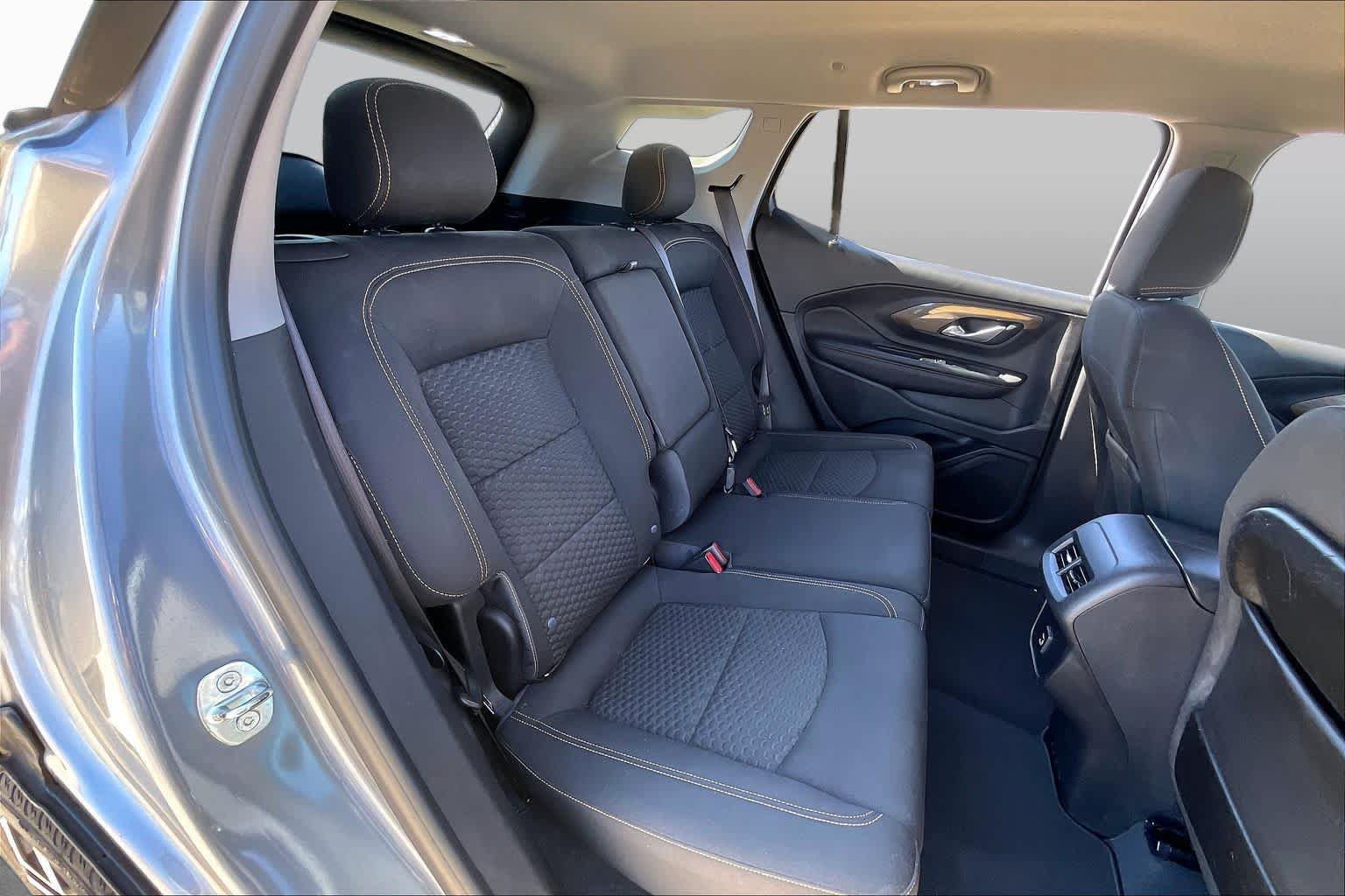 Used 2021 GMC Terrain SLE w/ Elevation Edition FWD image 18
