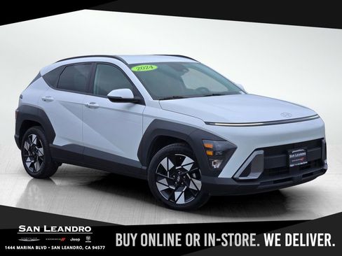 Used 2024 Hyundai Kona SEL FWD image 1