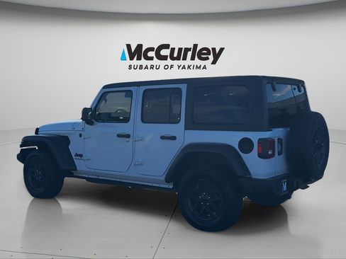 Used 2024 Jeep Wrangler Sport S image 3