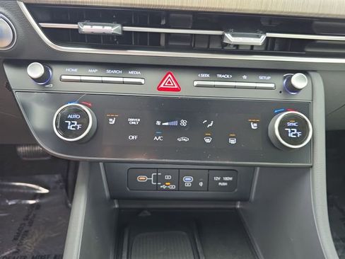 New 2025 Hyundai Sonata SEL FWD image 18