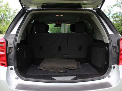 Used 2017 Chevrolet Equinox LT w/ Convenience Package FWD image 19