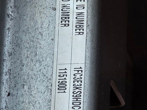 Used 2017 Ford E-350 and Econoline 350 Super Duty w/ A/C Prep Package image 33