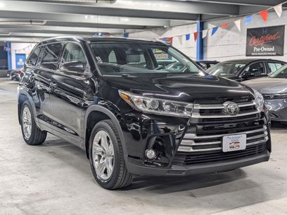Used 2017 Toyota Highlander