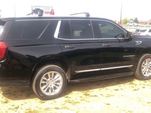 Used 2022 GMC Yukon SLT w/ SLT Premium Package AWD/4WD image 7