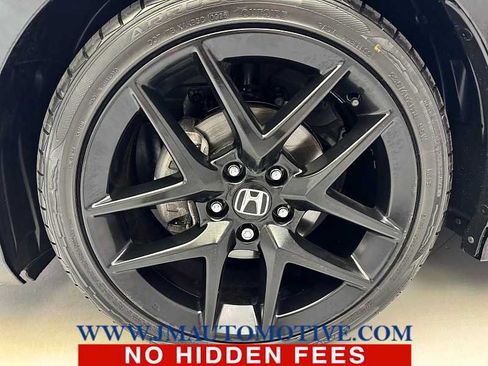 Used 2023 Honda Civic Sport image 9