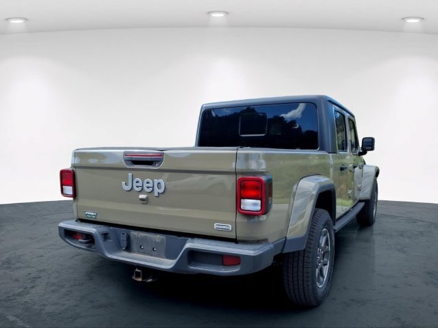 Used 2020 Jeep Gladiator Overland w/ Cold Weather Group AWD/4WD image 14