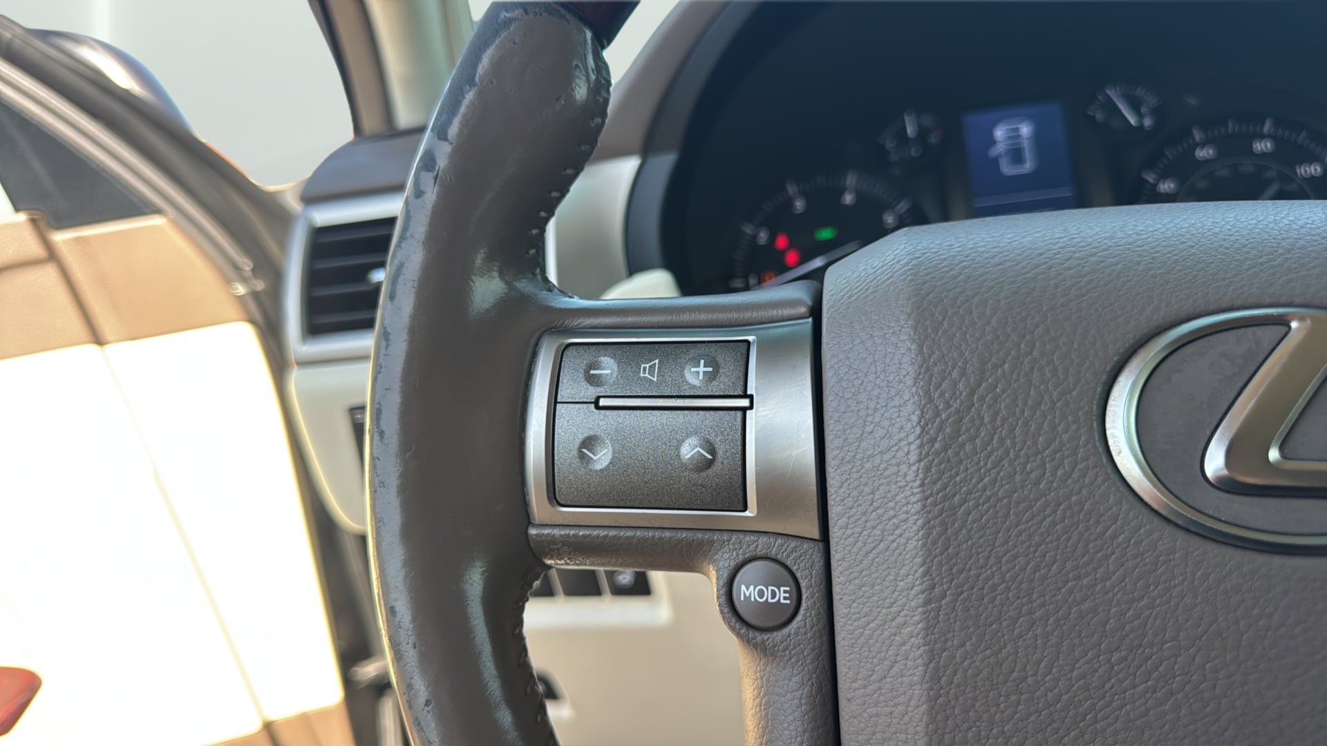 Used 2014 Lexus GX 460 Luxury AWD/4WD image 27