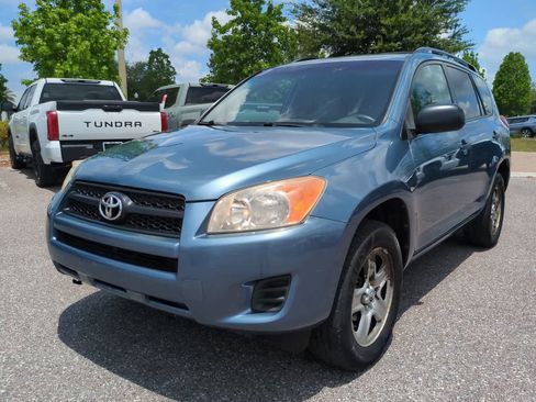 Used 2012 Toyota RAV4 4WD w/ Value Pkg image 2