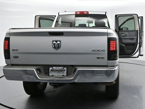 Used 2015 RAM 1500 Classic SLT AWD/4WD image 36
