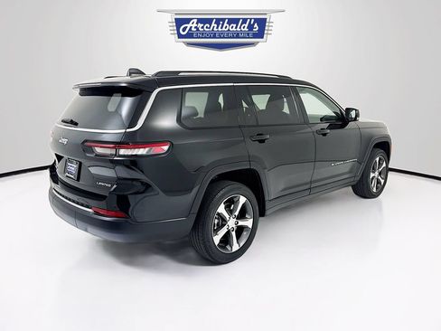 Used 2023 Jeep Grand Cherokee L Limited AWD/4WD image 8
