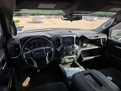 Used 2021 Chevrolet Silverado 1500 RST w/ Z71 Off-Road Package AWD/4WD image 3