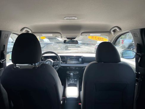 Used 2025 Nissan Kicks SV image 38