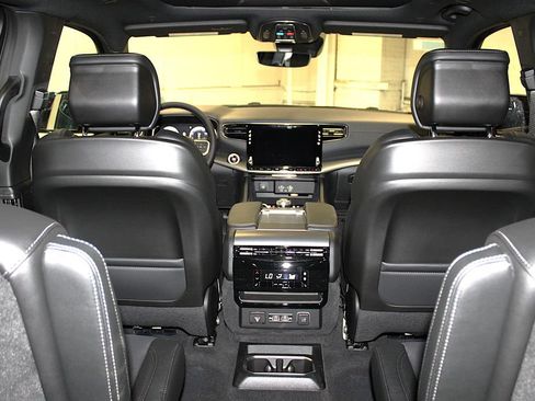 New 2026 Jeep Grand Wagoneer L Limited AWD/4WD image 44