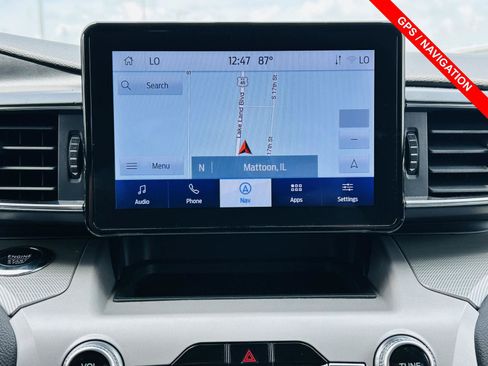 Used 2023 Ford Explorer XLT w/ Equipment Group 202A AWD/4WD image 6