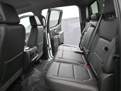 Used 2019 Chevrolet Silverado 1500 LT Trail Boss AWD/4WD image 22