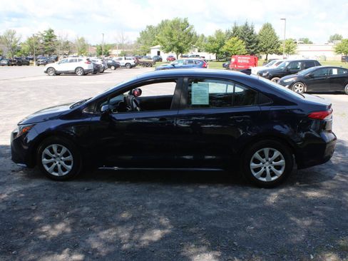 Used 2024 Toyota Corolla LE FWD image 4
