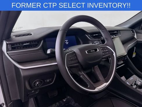 New 2025 Jeep Grand Cherokee L Limited w/ Black Appearance Package image 9