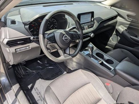 Certified 2024 Nissan Altima 2.5 S FWD image 10