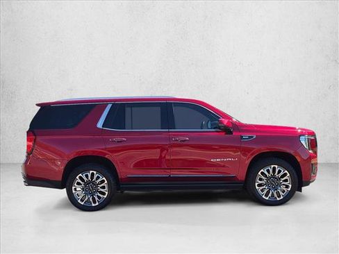 Used 2023 GMC Yukon Denali Ultimate AWD/4WD image 4