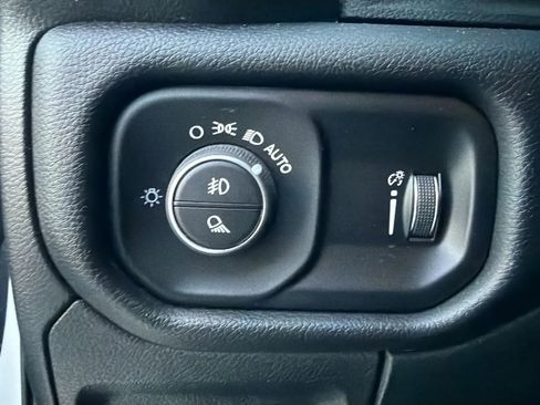 Used 2020 RAM 1500 Big Horn image 20