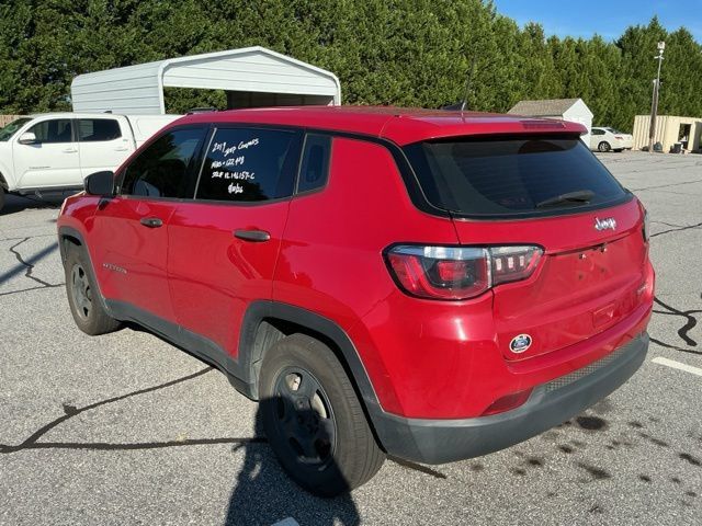 Used 2019 Jeep Compass Sport FWD image 4
