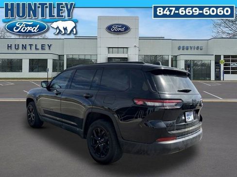 Used 2024 Jeep Grand Cherokee L Laredo image 6