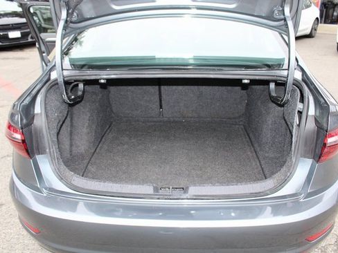 Used 2021 Volkswagen Jetta S image 19