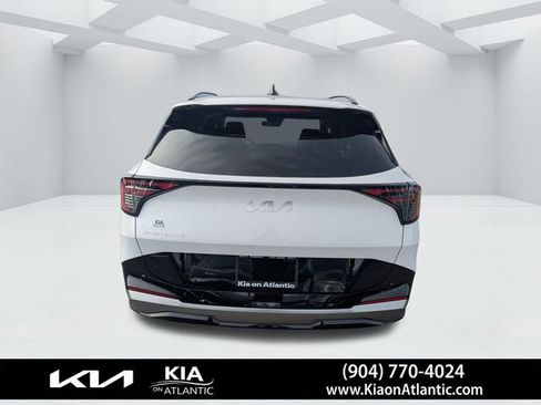 New 2026 Kia Sportage SX FWD image 5