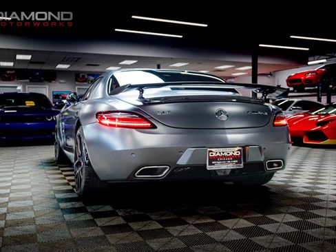 Used 2015 Mercedes-Benz SLS AMG GT Final Edition image 38
