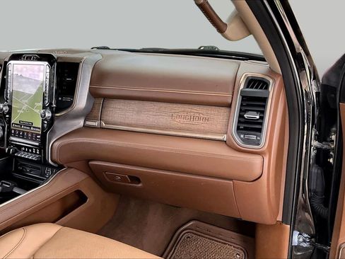 Used 2019 RAM 1500 Laramie Longhorn AWD/4WD image 18