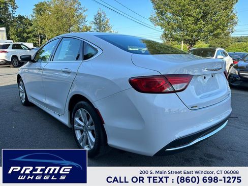 Used 2015 Chrysler 200 Limited image 5