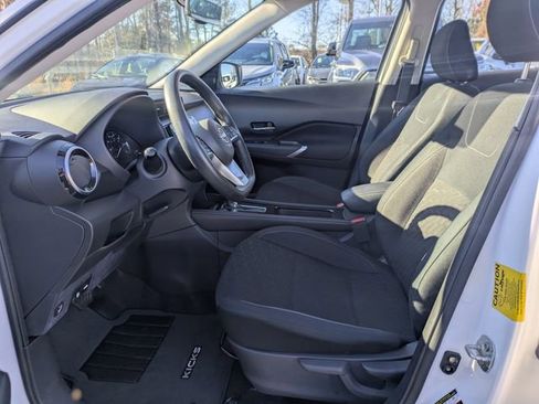 Used 2022 Nissan Kicks SV w/ Interior Electronics Package image 20