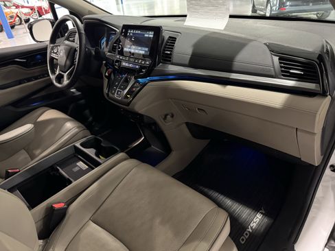Used 2024 Honda Odyssey Elite image 41