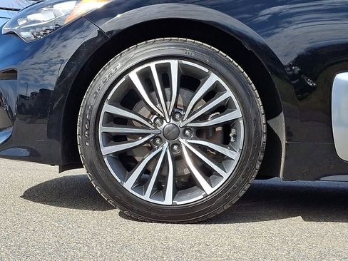 Used 2018 Kia Stinger Premium image 9