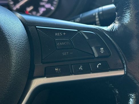 Used 2022 Nissan Sentra SV FWD image 28