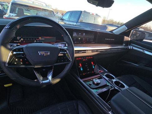 Used 2025 Cadillac Escalade V w/ LPO, Floor Liner Package image 10